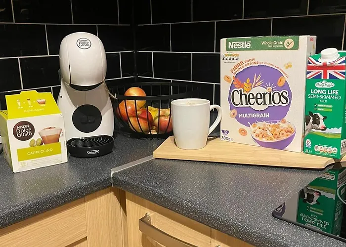 Lovely 2 Bed Apartment In Town Centre With Breakfast Included