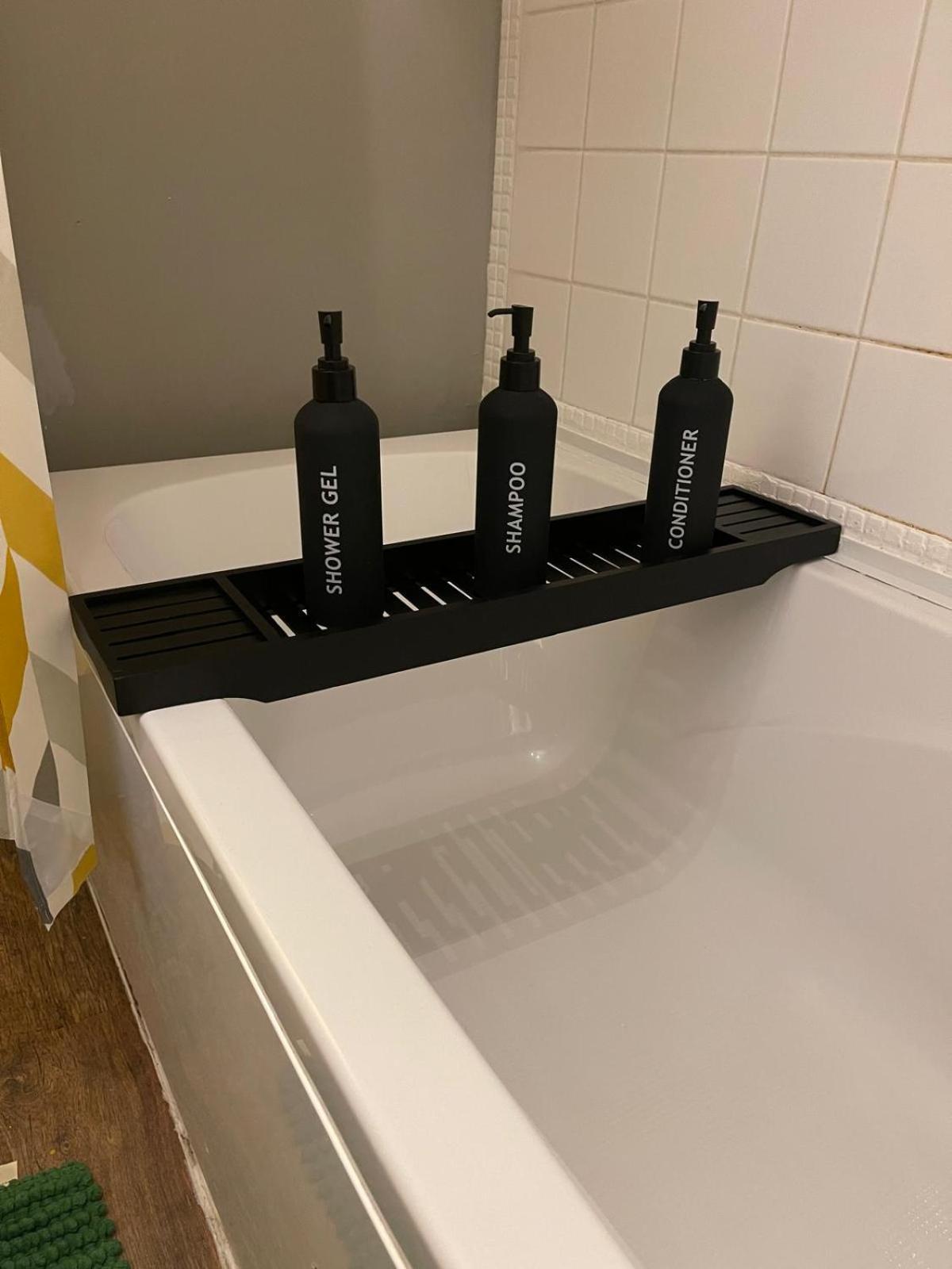 Apartment Lovely 2 Bed In Town Centre With Breakfast Included *